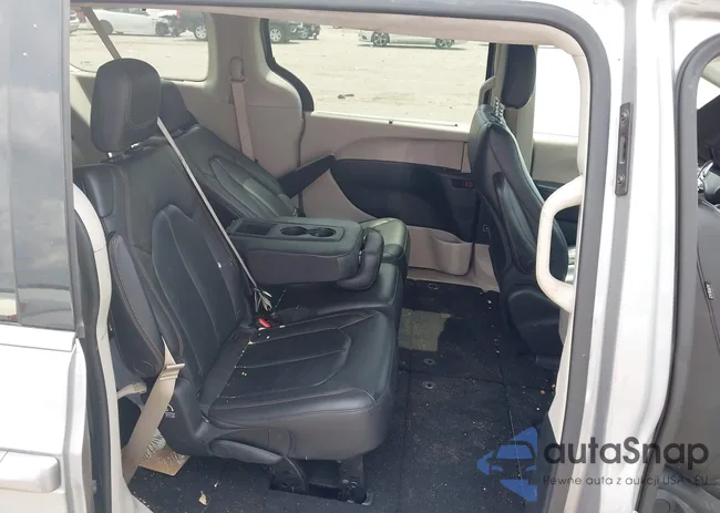 2C4RC1BG7JR356077: 44702847