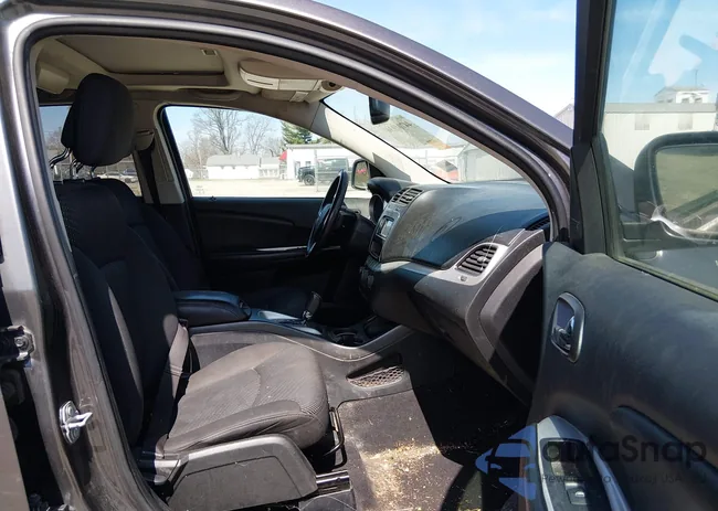 3C4PDCGG8HT613781: 44701936