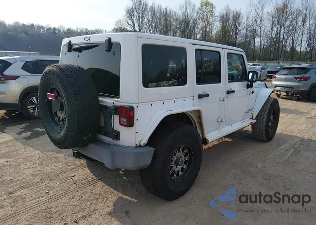 1C4BJWFG0CL152456: 44702043