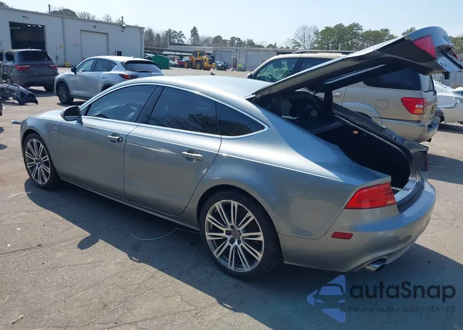 WAUSGAFC5CN015917: 44703367