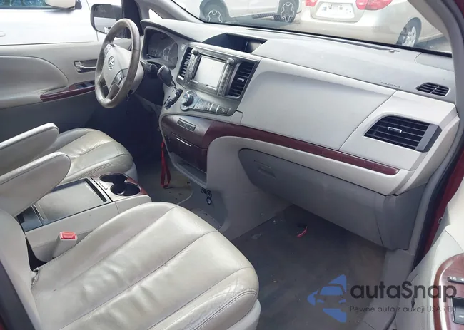 5TDDK3DC7BS021381: 44703398