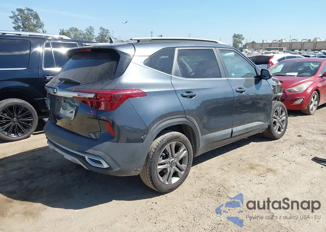 KNDEU2AA1M7225814: 44703860