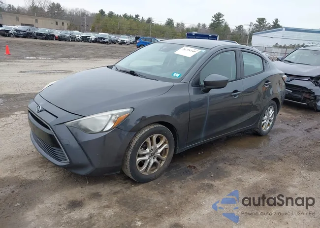 3MYDLBZV1GY110642: 44704148