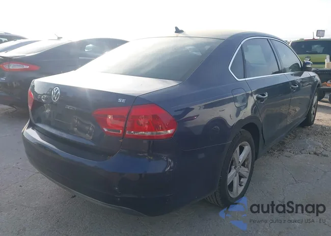 1VWBH7A31DC052841: 44706663