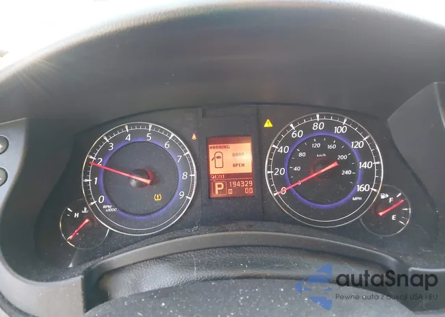 JN1AJ0HP8AM703281: 44706888