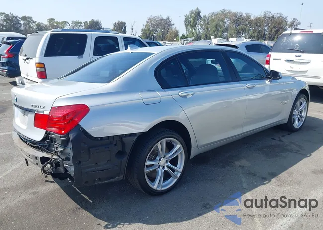 WBAKC8C57BC433612: 44708234