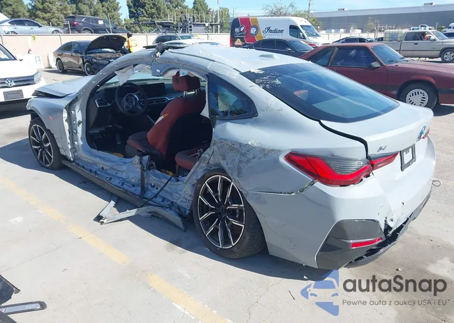 WBY43AW04RFS17100: 44709792