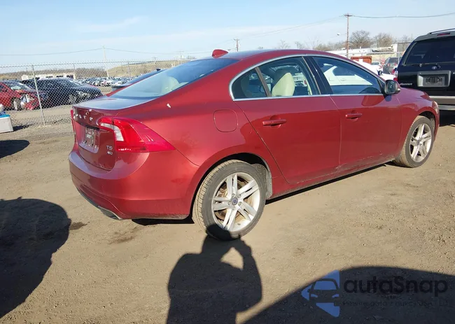 YV1612FH4E1293929: 44711341