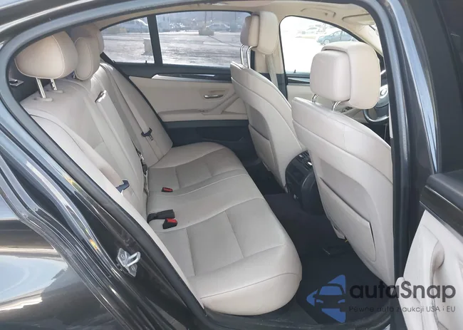 WBAXG5C59DD229268: 44711490