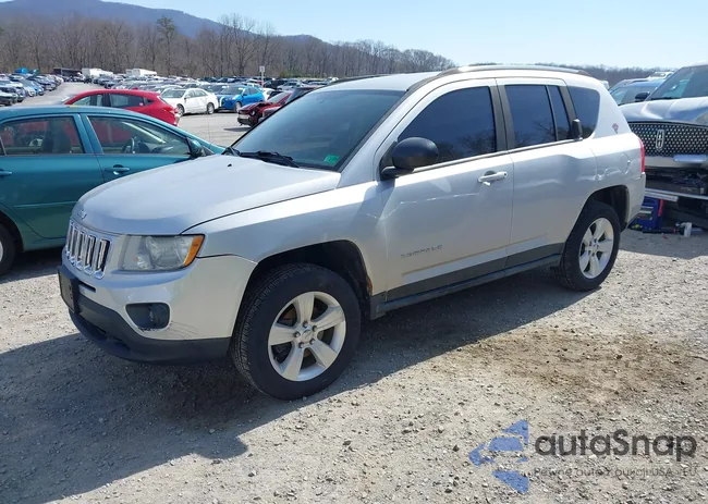 1C4NJDBB2DD272167: 44713312