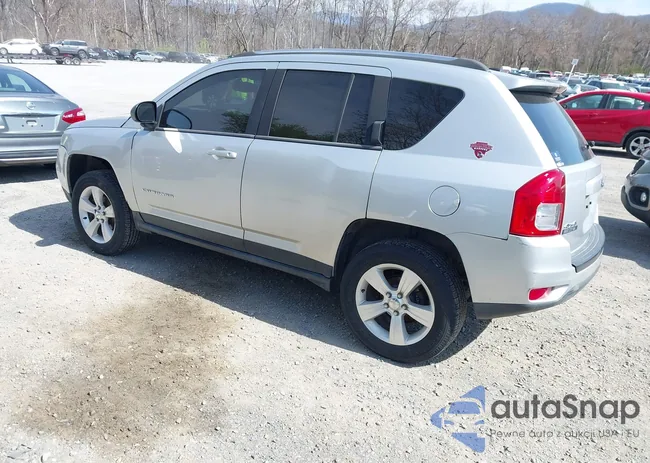 1C4NJDBB2DD272167: 44713312