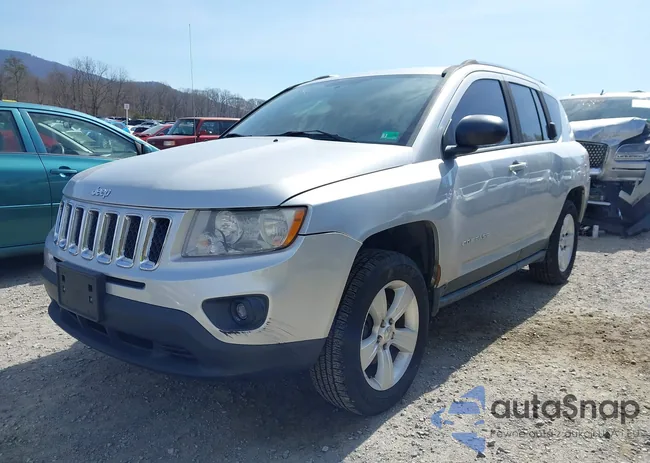 1C4NJDBB2DD272167: 44713312