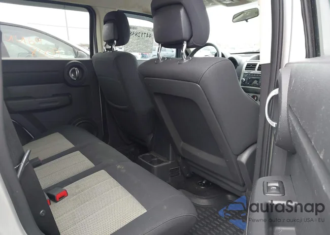 1D4PU2GKXAW127250: 44712858