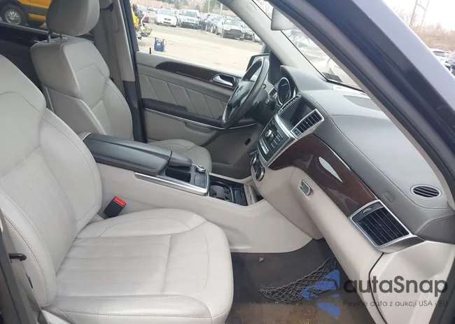 4JGDF7CE4EA355573: 44713003