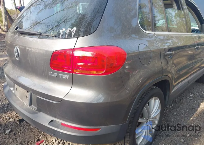 WVGAV7AX2CW004056: 44715579