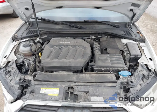 WAUGUGFFXJ1037671: 44715592