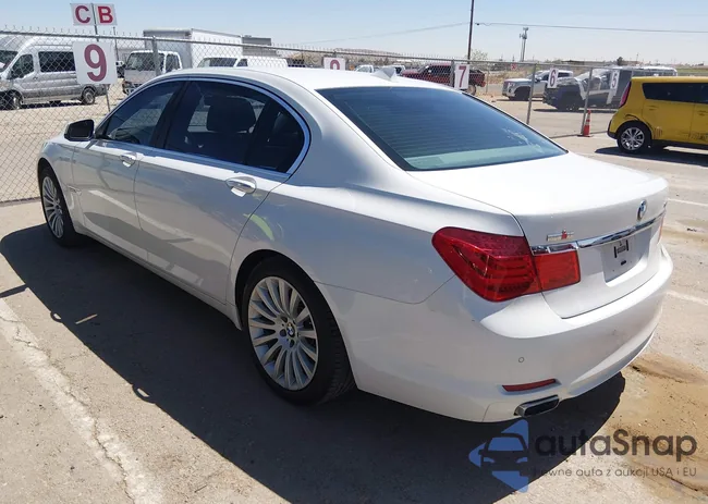 WBAKB8C50CC964431: 44715236