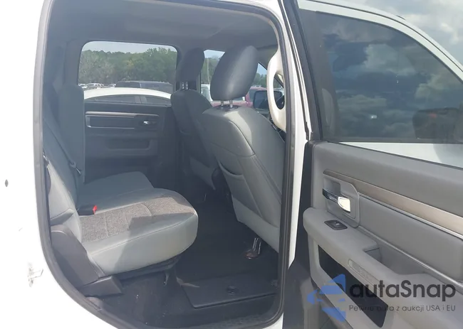 1C6RR7TM9GS250895: 44718575