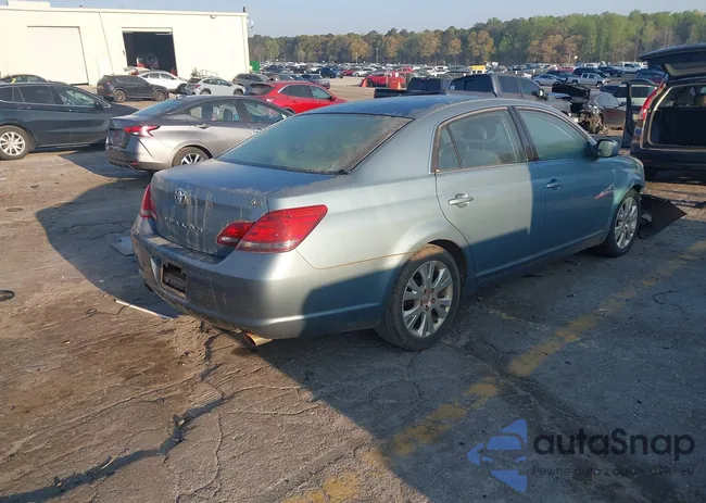 4T1BK36B98U279655: 44719227