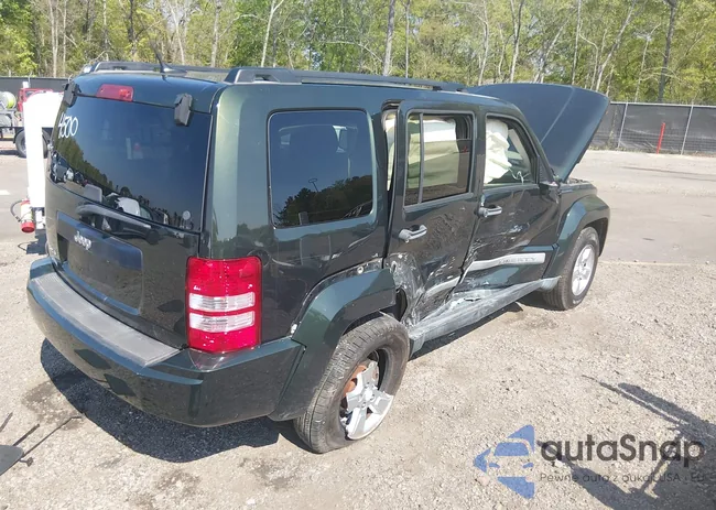 1J4PN2GK8BW520606: 44720441