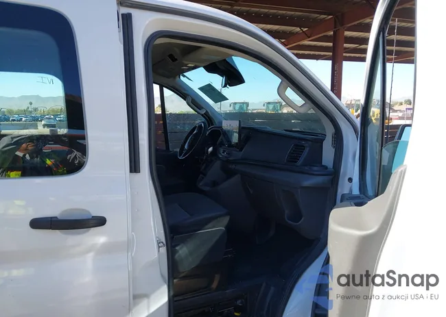 1FBAX2Y89NKA44827: 44720574