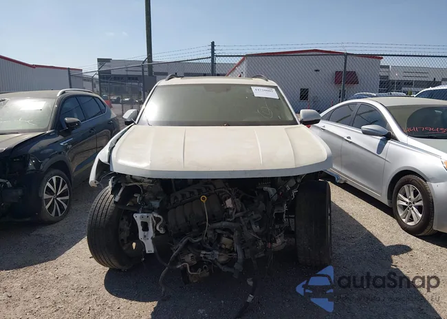 1V2JR2CA2MC584012: 44720002