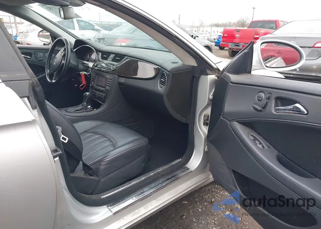 WDDDJ72X17A078833: 44721952