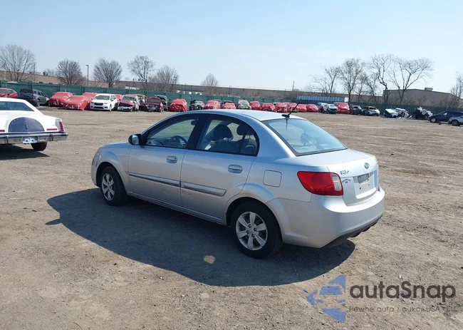 KNADH4A32B6911180: 44724744