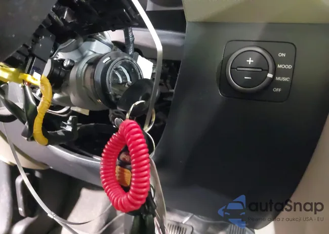 KNDJT2A28A7077568: 44726984