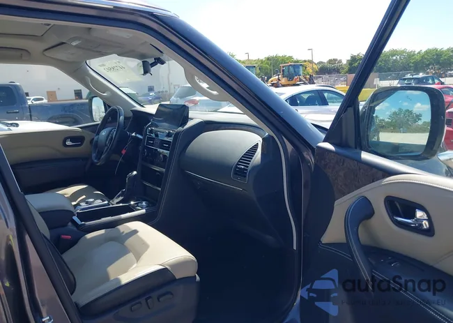 JN8AZ2AE1P9305677: 44728502