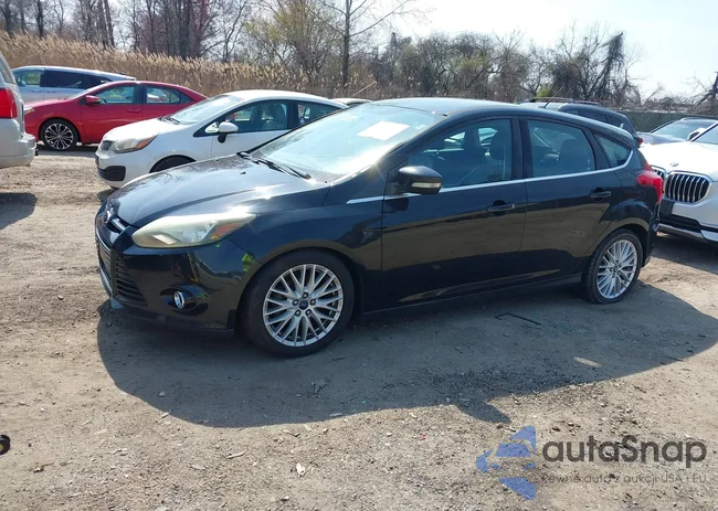 1FADP3N22EL309859: 44729084