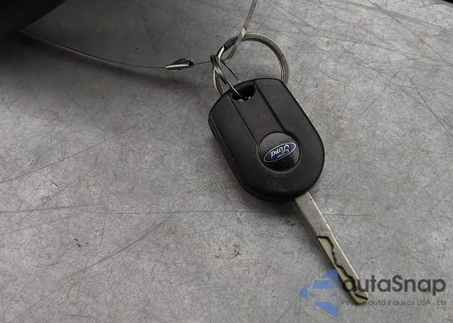 1FTYR2CV9GKA48512: 44730165