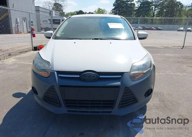 1FADP3F28DL247204: 44738538