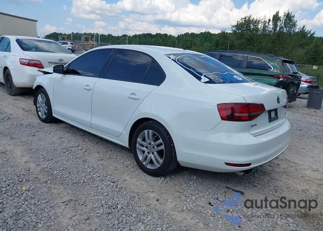 3VW2B7AJ8JM252058: 45951927