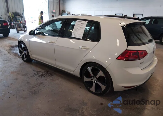 3VW4T7AUXFM000626: 45954403