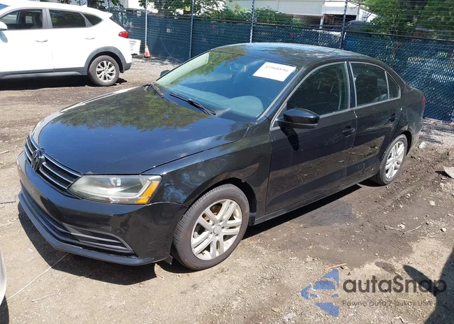 3VW2B7AJ3JM206475: 45960896