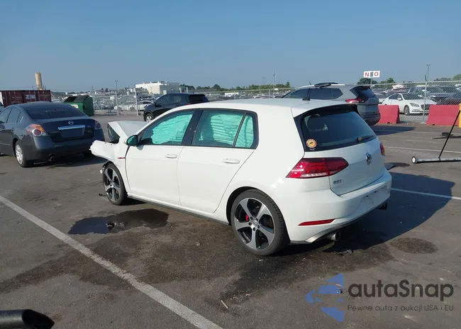 3VW547AU6JM284685: 45969767