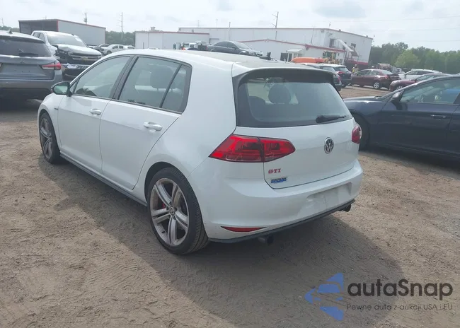 3VW447AU8HM034600: 45976254