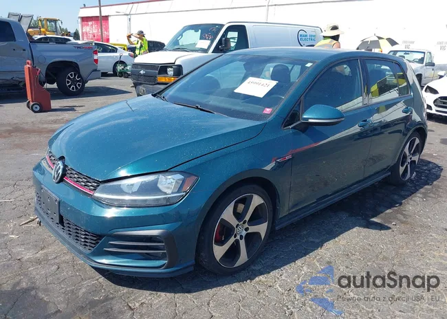 3VW447AU9JM266869: 45991421