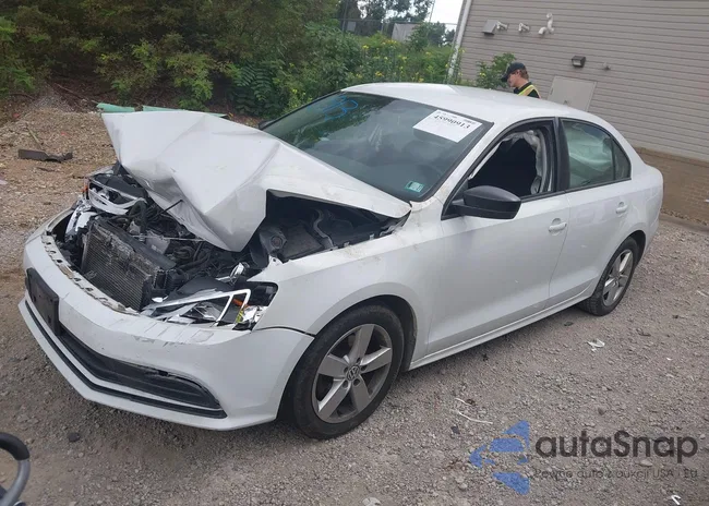 3VW267AJ3GM346930: 45990913