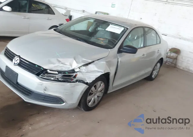3VW2K7AJ8CM329806: 46001082