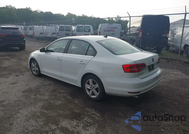 3VWLA7AJ1FM265734: 46001329