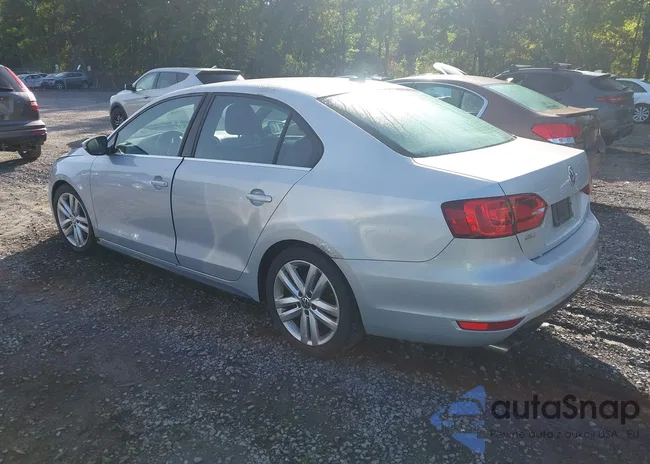3VW567AJ0DM214474: 46130403