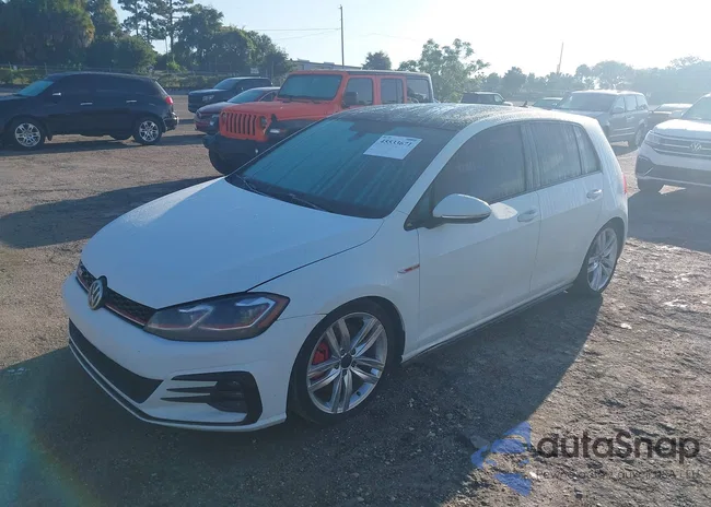 3VW5T7AU4LM001173: 45533671
