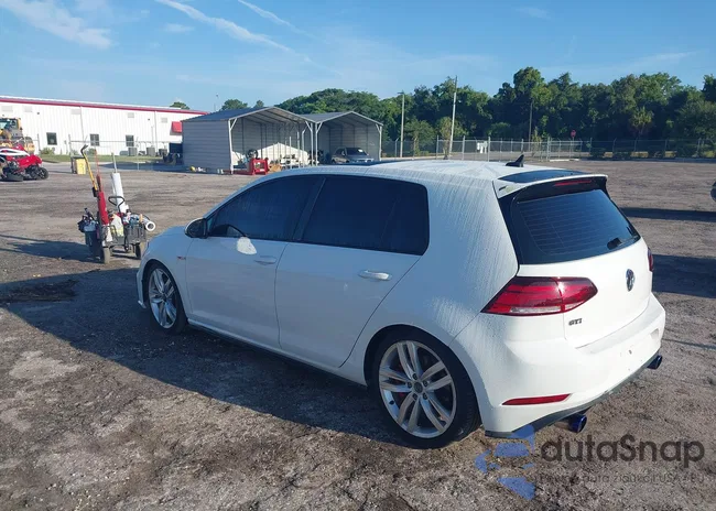 3VW5T7AU4LM001173: 45533671