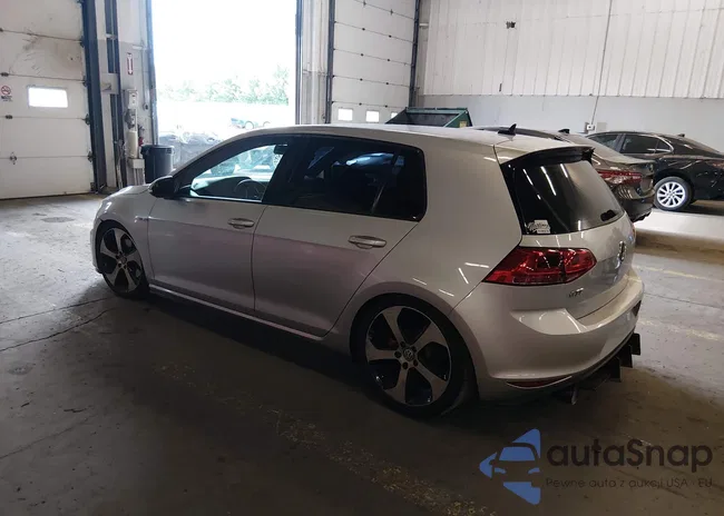 3VW5T7AU7HM059155: 45638691