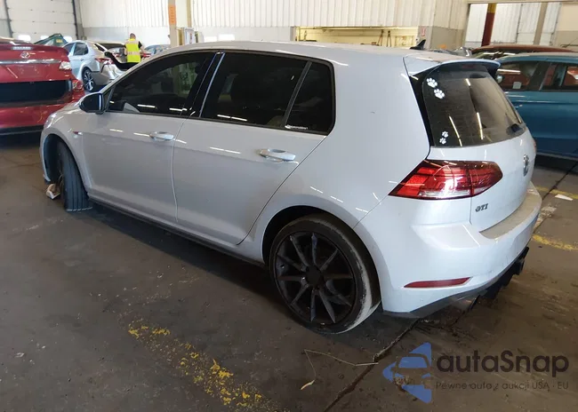 3VW447AU7JM297070: 45722657