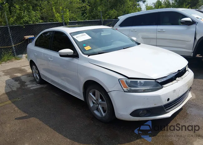 3VW3L7AJ1CM410213: 45772950