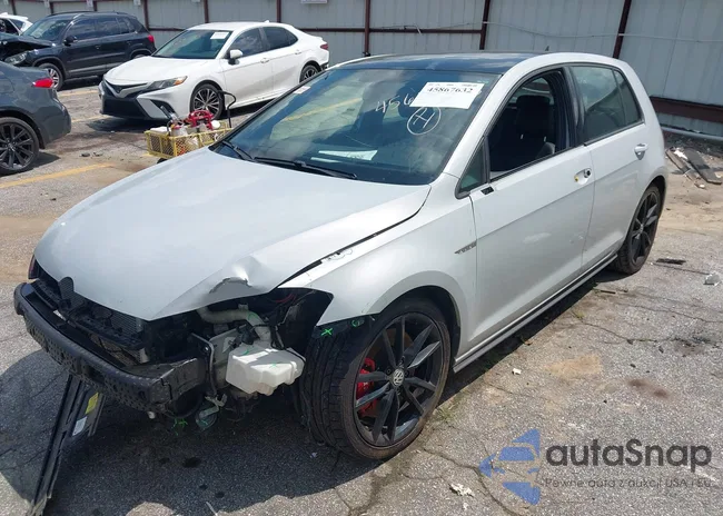 3VW5T7AU3MM011677: 45867632