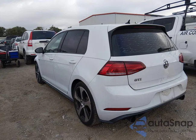 3VW547AU3JM297961: 45873182